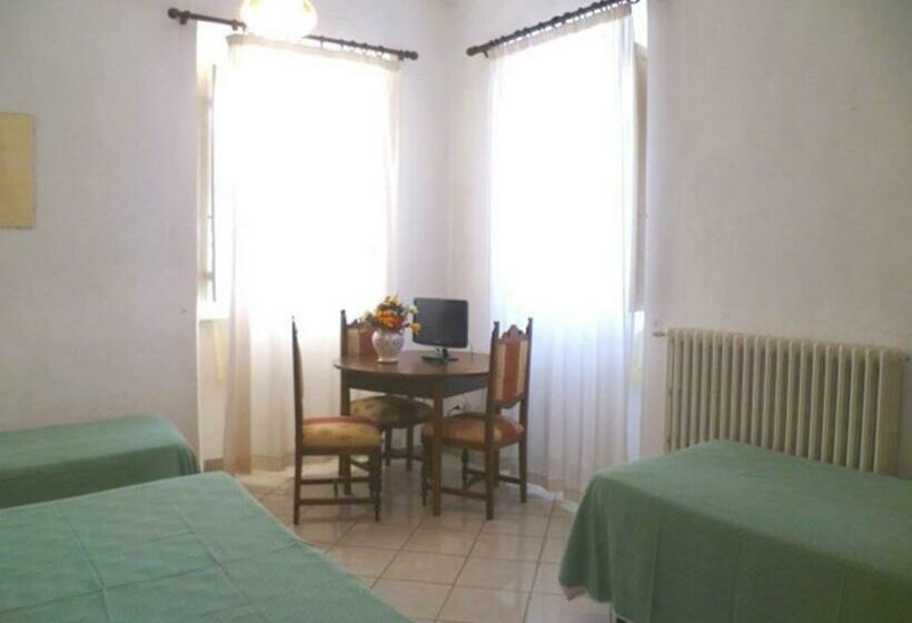 Номер Стандарт Трехместный, Albergo Ape Elbana