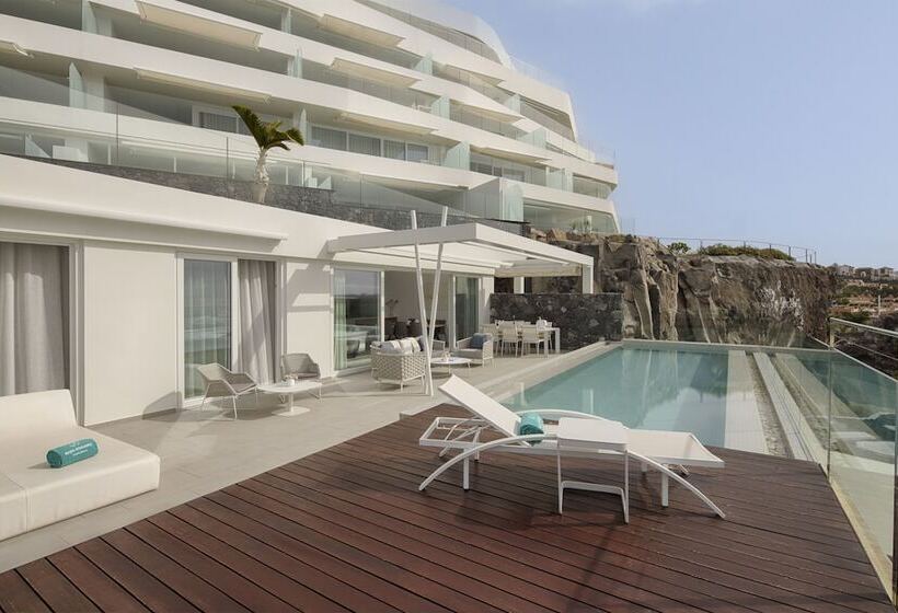 带2个卧室的别墅, Royal Hideaway Corales Suites