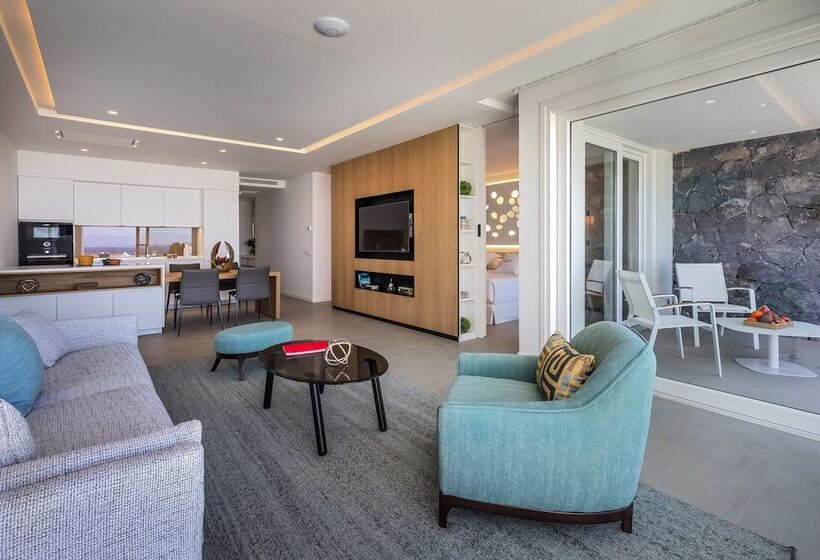 فيلا غرفة نوم واحدة مع مسبح, Royal Hideaway Corales Suites