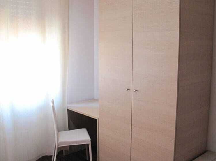 اتاق استاندارد سه نفره, B&b Santa Caterina
