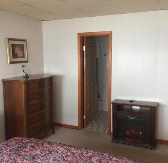 Дом 3 Спальни, Clear Lake Resort