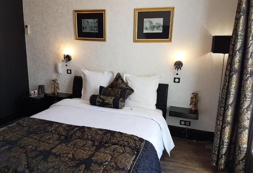 Номер Стандарт с Террасой, Hôtel Beausoleil