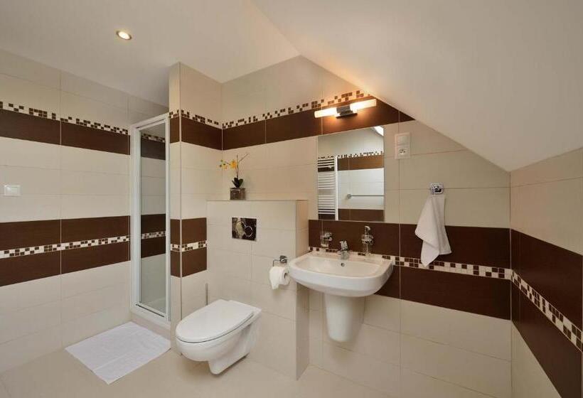四人豪华间, Villa Gloria Rooms & Apartments