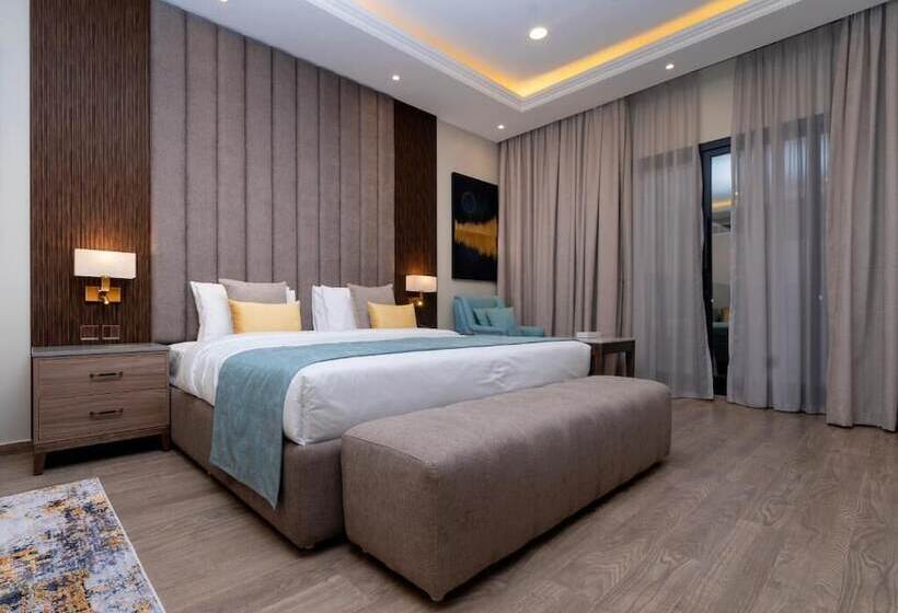 수영장이 있는 3베드룸 빌라, Palma Beach Resort & Spa