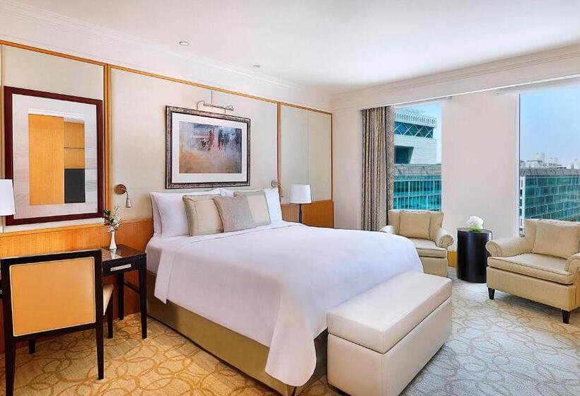 Апартаменты Deluxe 3 Спальни, Ritz Carlton Residences Difc Downtown Dubai