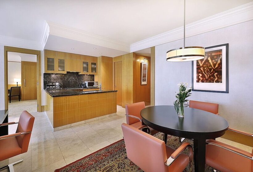 Апартаменты 1 Спальня, Ritz Carlton Residences Difc Downtown Dubai