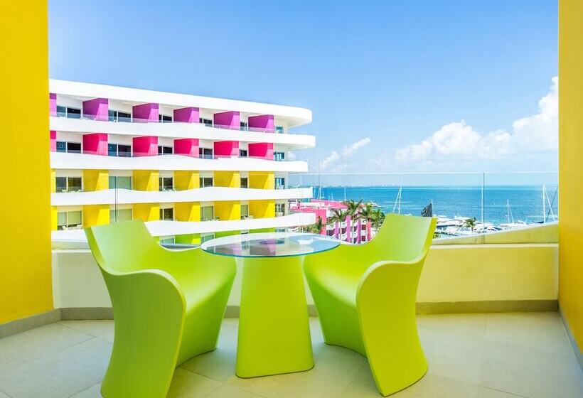 חדר סטנדרט, Temptation At The Tower Cancún Resort   All Inclusive   Adults Only