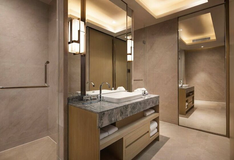 Номер Стандарт 2 Двуспальные Кровати, Four Points By Sheraton Hefei, Baohe