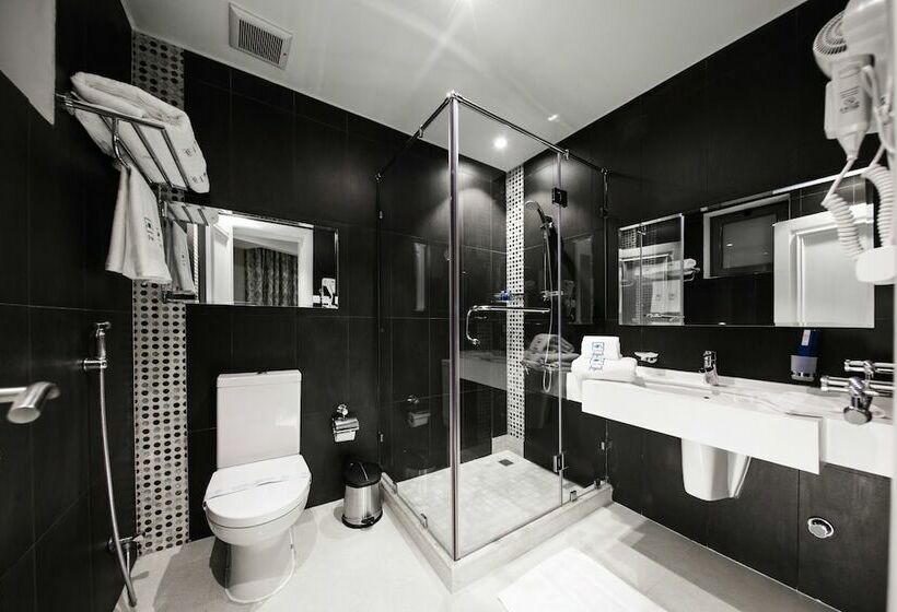 סוויטה אקזקיוטיב, Aswar Boutique