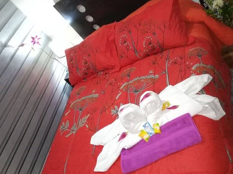 سوییت خانوادگی, Luxstone Executive & Suites