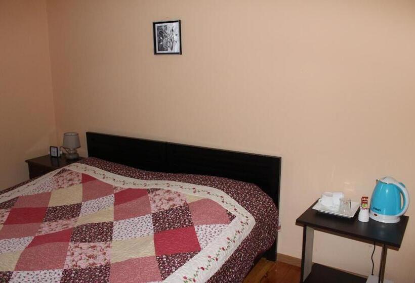 Номер Economy, La Deka Guesthouse
