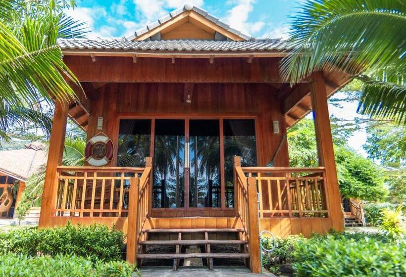 Номер Deluxe, Mafiya Resort