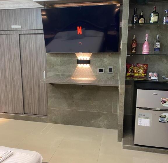 اتاق لوکس با تخت بزرگ, Balmoral