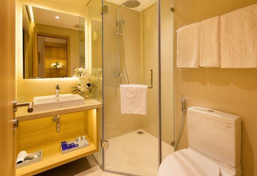 اتاق لوکس با چشم‌انداز شهر, Nagar Hotel Nha Trang