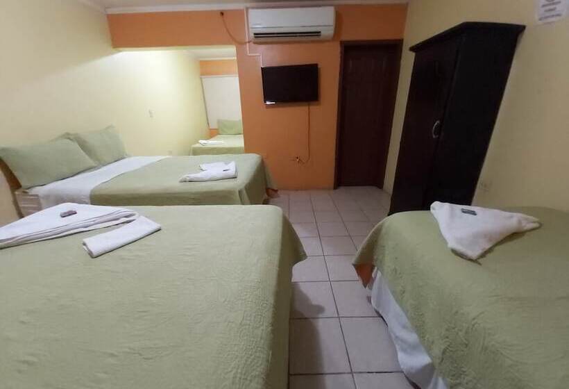 اتاق استاندارد چهار تخته, Mados Hotel Aterrizaje