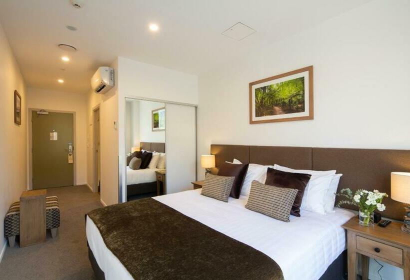 带大床的标准间, Wyndham Garden Remarkables Park Queenstown