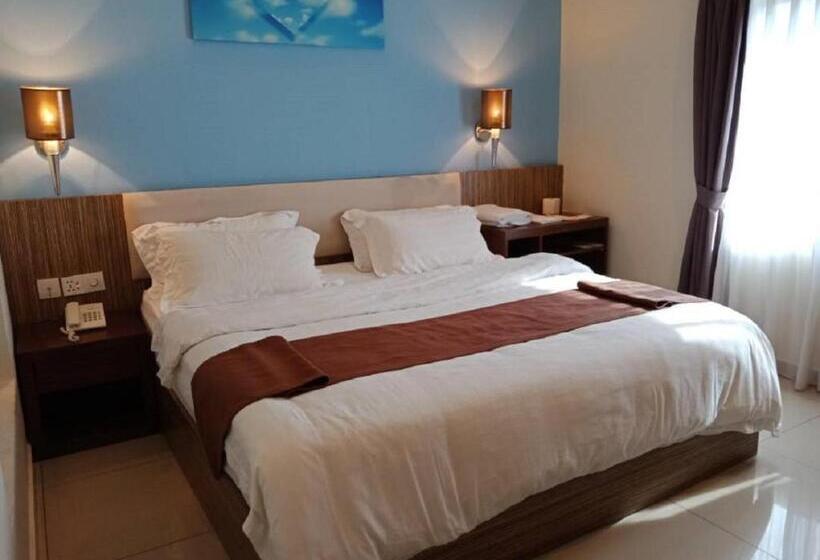 اتاق استاندارد با تخت بزرگ, Oscar Suites