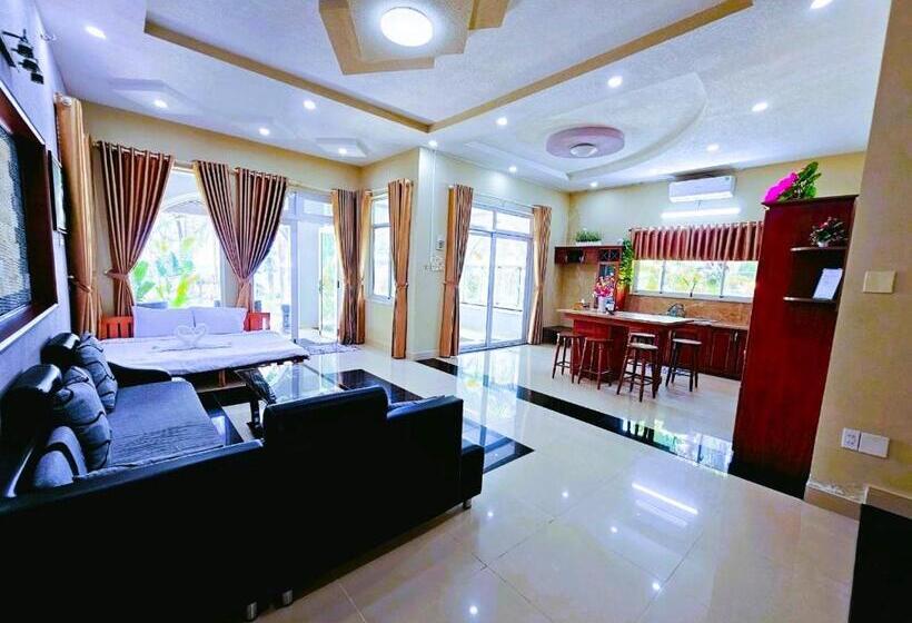 ویلای 3 خوابه, Casa Beach Resort