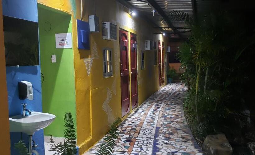 غرفة قياسية حمام مشترك, Hostel Mamallena
