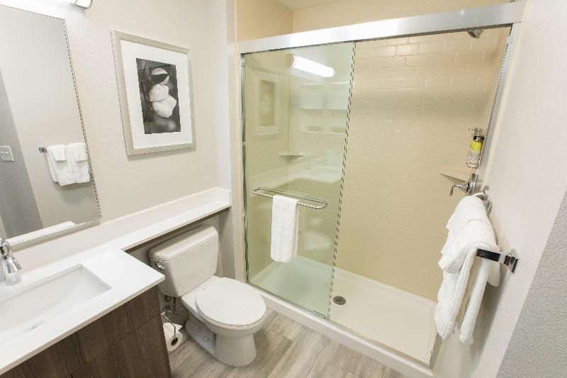 キングサイドベッドのスタンダードワンルーム, Candlewood Suites Mcdonough, An Ihg