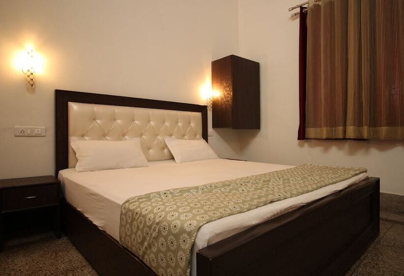 اتاق لوکس, Vacation