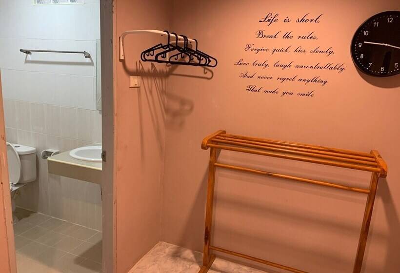이코노미 룸, Richmond Guesthouse Haad Rin