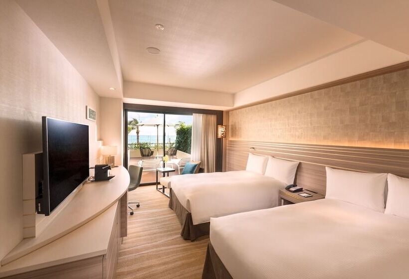 Номер Deluxe Вид на Море, Doubletree By Hilton Okinawa Chatan Resort