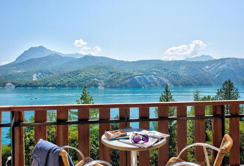 Номер Стандарт Вид на Озеро, Village Club Les Hyvans