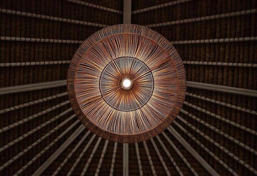 Номер Стандарт Вид на Бассейн, White Palm Hotel Bali