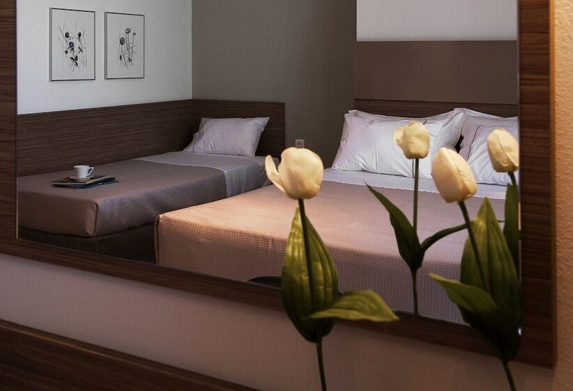 Трехместный Номер Стандарт Боковой Вид на Море, Ostria Sea Side