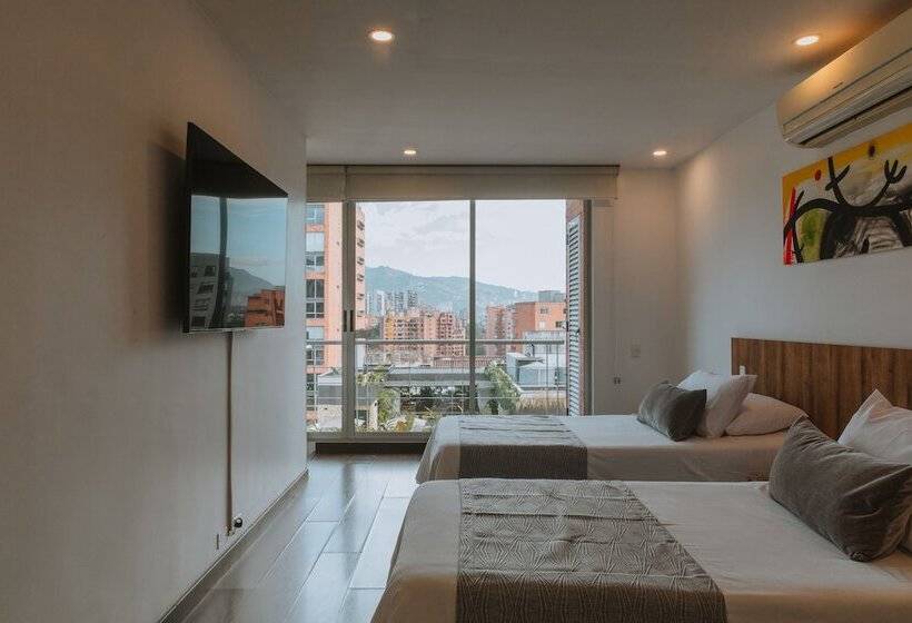 شقة عائلية, Travelers Orange Suites