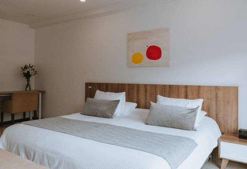 חדר סטנדרט, Travelers Orange Suites