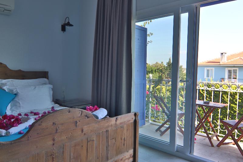 اتاق لوکس, Alacaat Otel