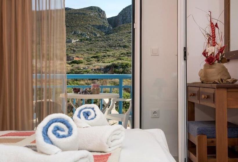 اتاق استاندارد سه نفره, Athena Apartments & Studios