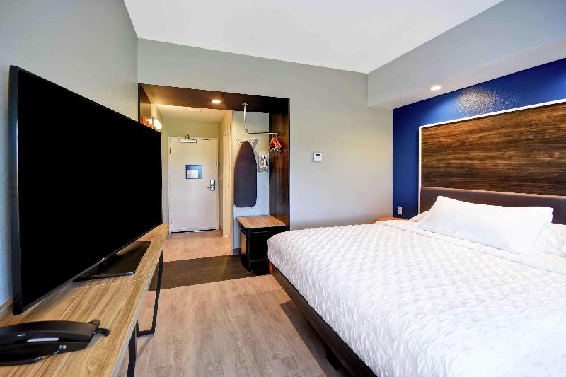 חדר סטנדרט עם מיטת קינג, Tru By Hilton North Platte