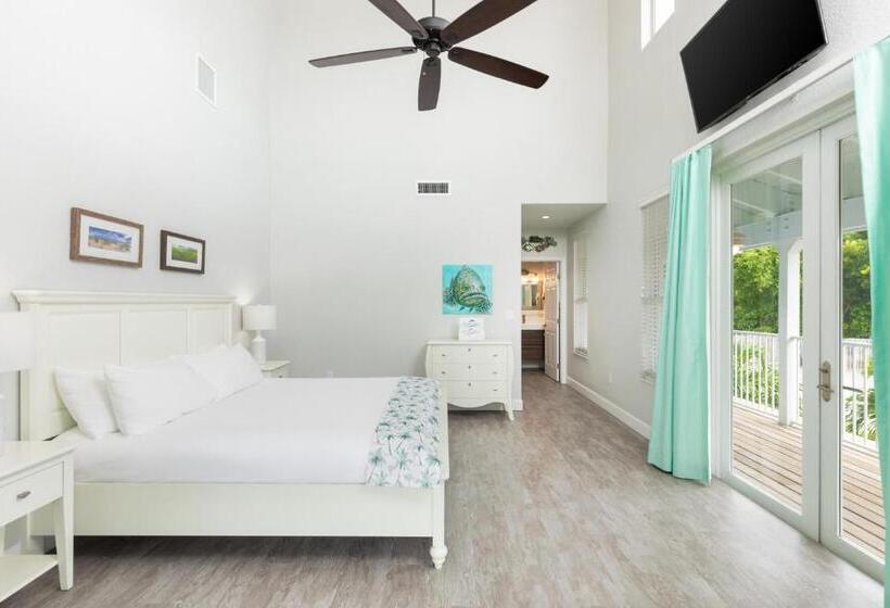 Вилла 3 Спальни, Dolphin Point Villas