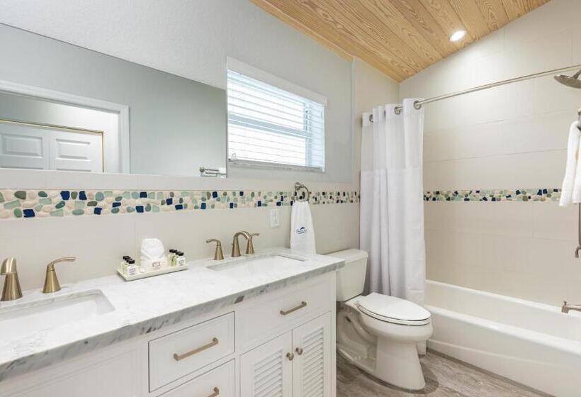 Вилла Deluxe 1 Спальня, Dolphin Point Villas