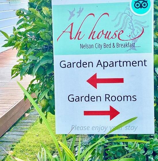 Апартаменты 1 Спальня Вид на Сад, Ah House City B&b Nelson