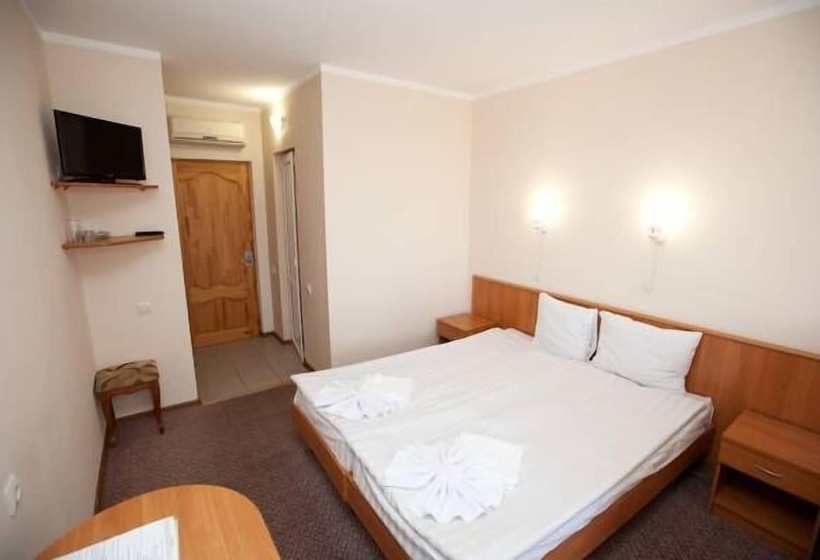 Полулюкс, Galotel