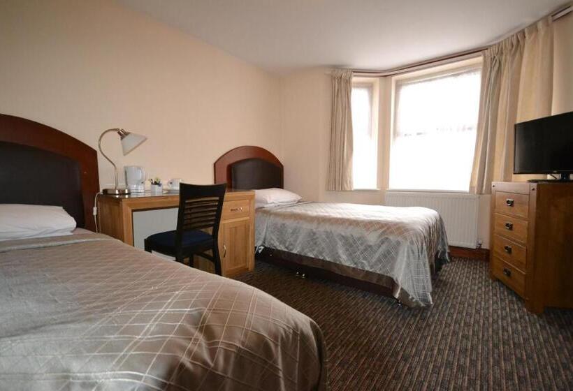 Номер Стандарт, Airport Guest House