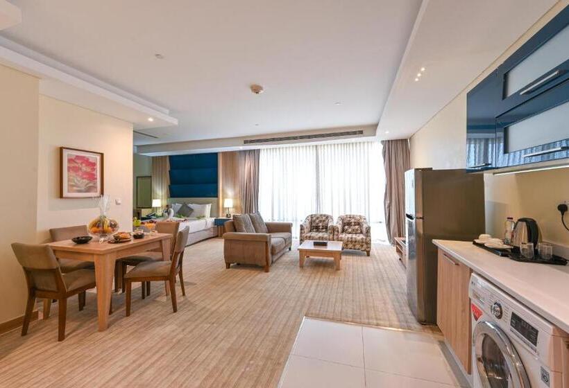 سوییت با چشم‌انداز باغ, Al Mansour Suites