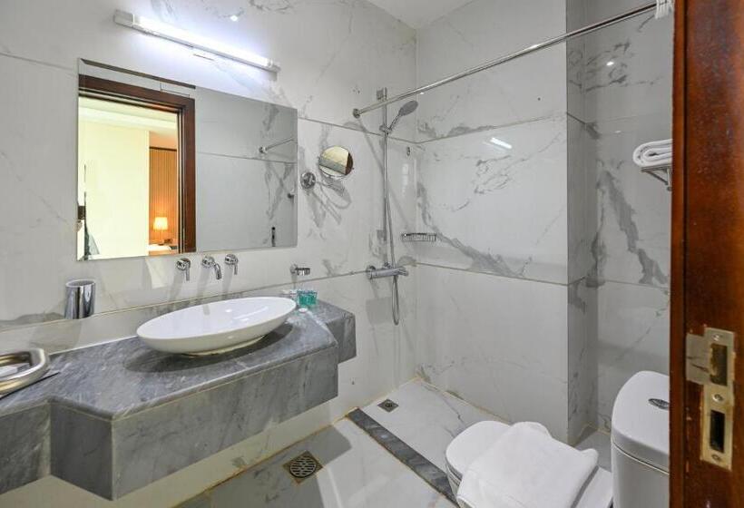 استودیو استاندارد با چشم‌انداز باغ, Al Mansour Suites