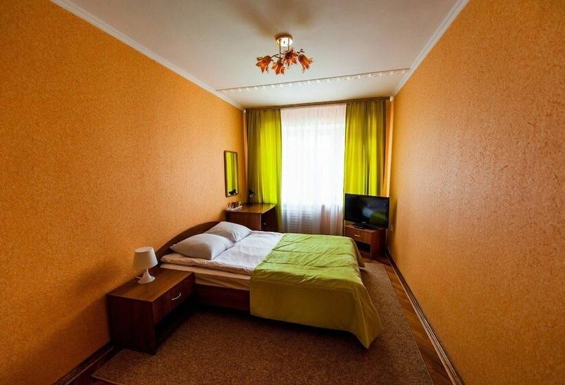 اتاق خانوادگی, Bed And Breakfast