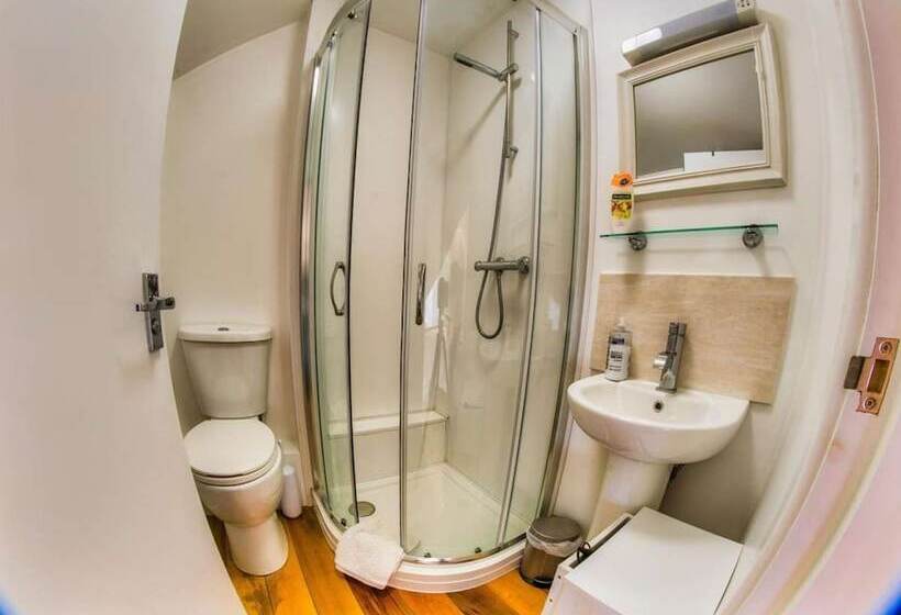 Апартаменты 1 Спальня, Easton Guest House