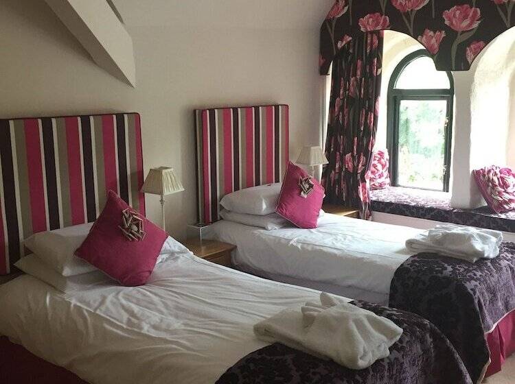 اتاق استاندارد با چشم‌انداز, Newton Hall Guest House