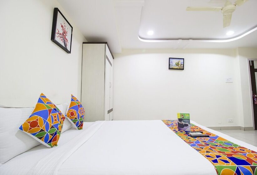 デラックスルーム, Fabhotel Siri Inn Madhapur