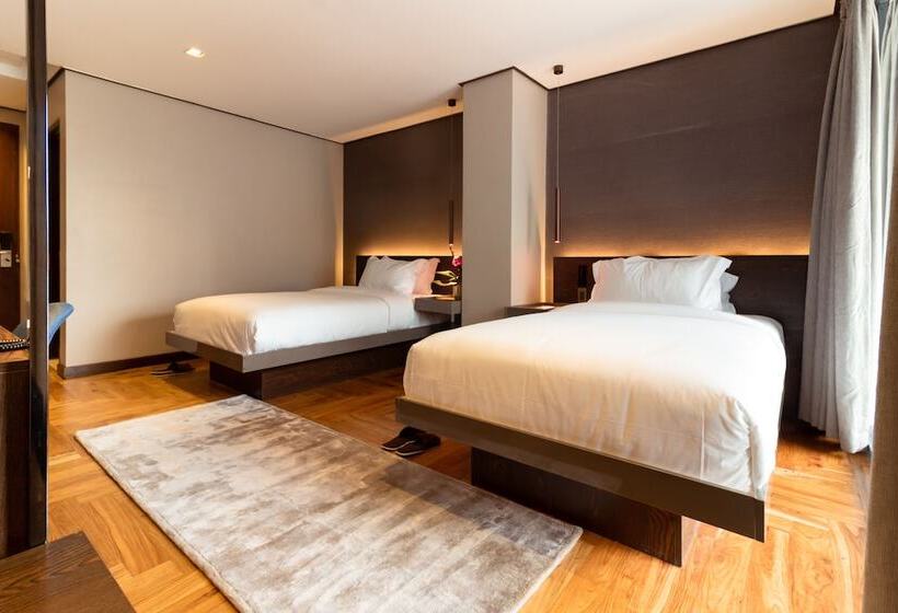 Номер Стандарт, Ramada Encore By Wyndham Makati