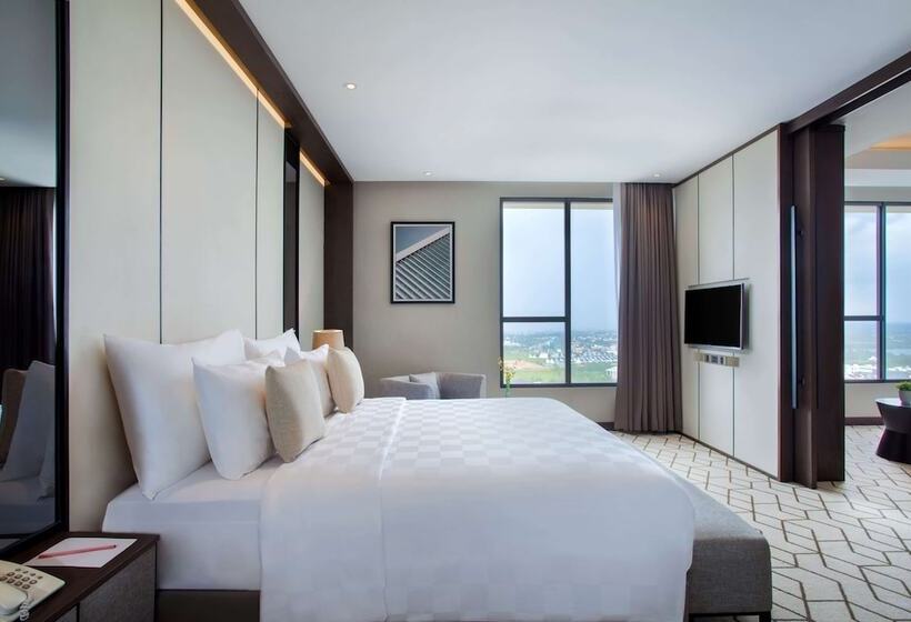 스위트, Wyndham Opi Hotel Palembang