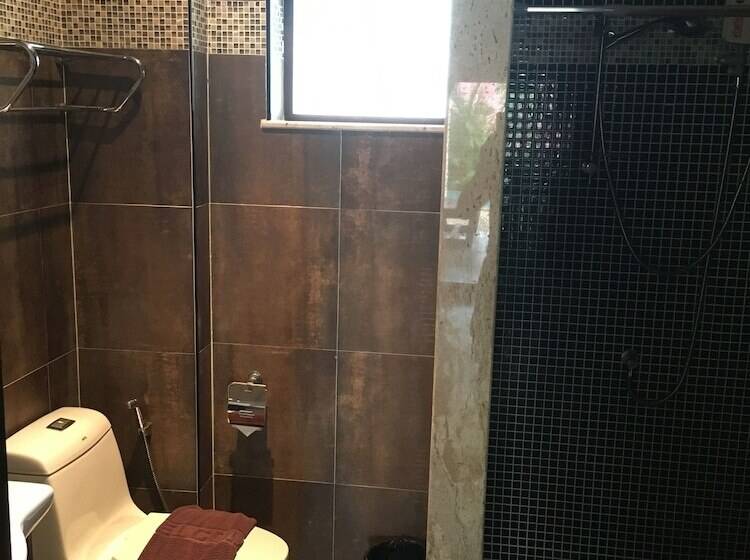 Вилла 3 Спальни с Бассейном, Chor Chang Villa Resort