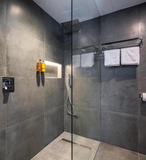 Номер Deluxe Вид на Море с Балконом, The Orange House Boutique Hotel And Upstairs Rooftop Bar   Brand New